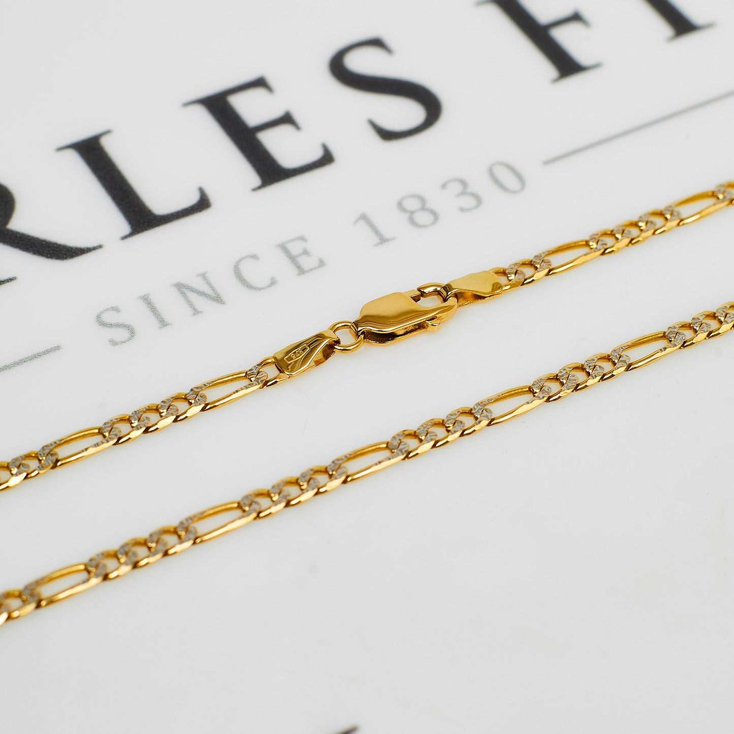 Pre-Owned 9ct Gold 2 Tone Figaro Chain Necklace 24 Inch