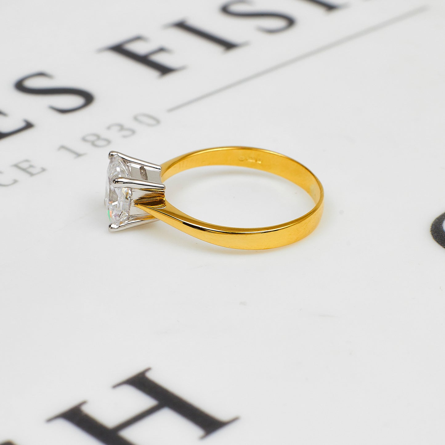 Pre-Owned 18ct Gold Square CZ Dress Ring Size T