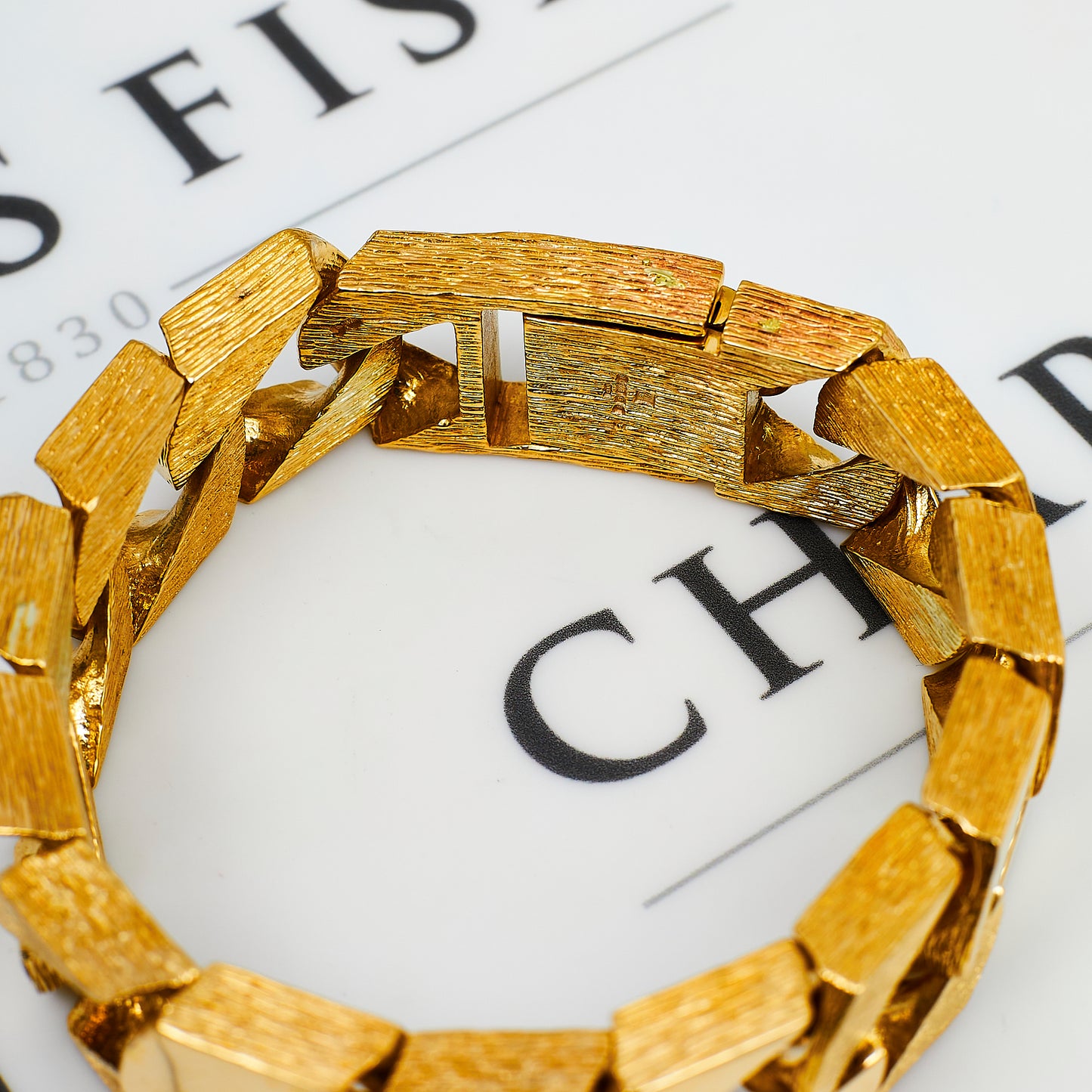 Pre-Owned 9ct Gold Polished & Barked Curb Bracelet 9 Inch