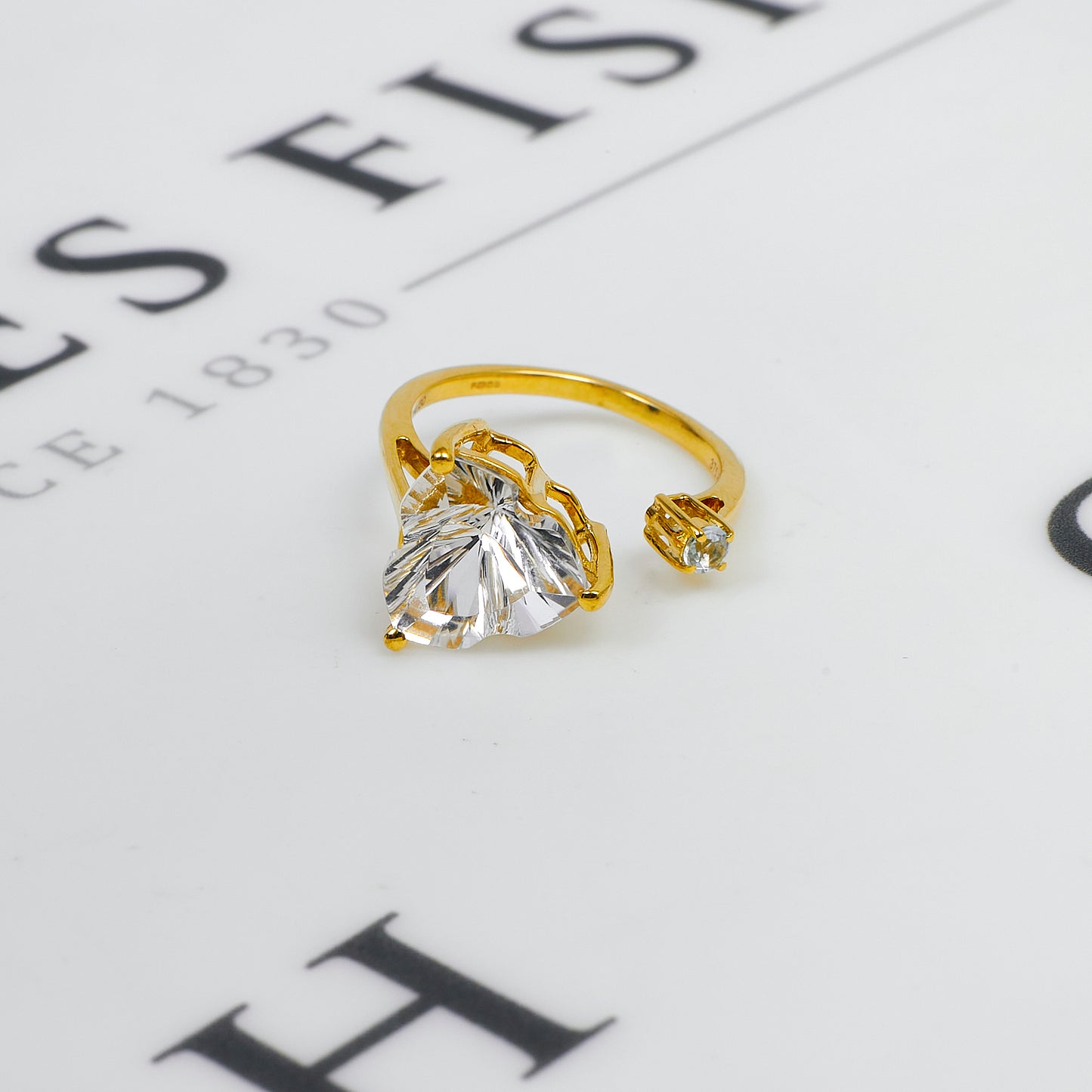 Pre-Owned 9ct Gold Open Ended Quartz Ring Size L