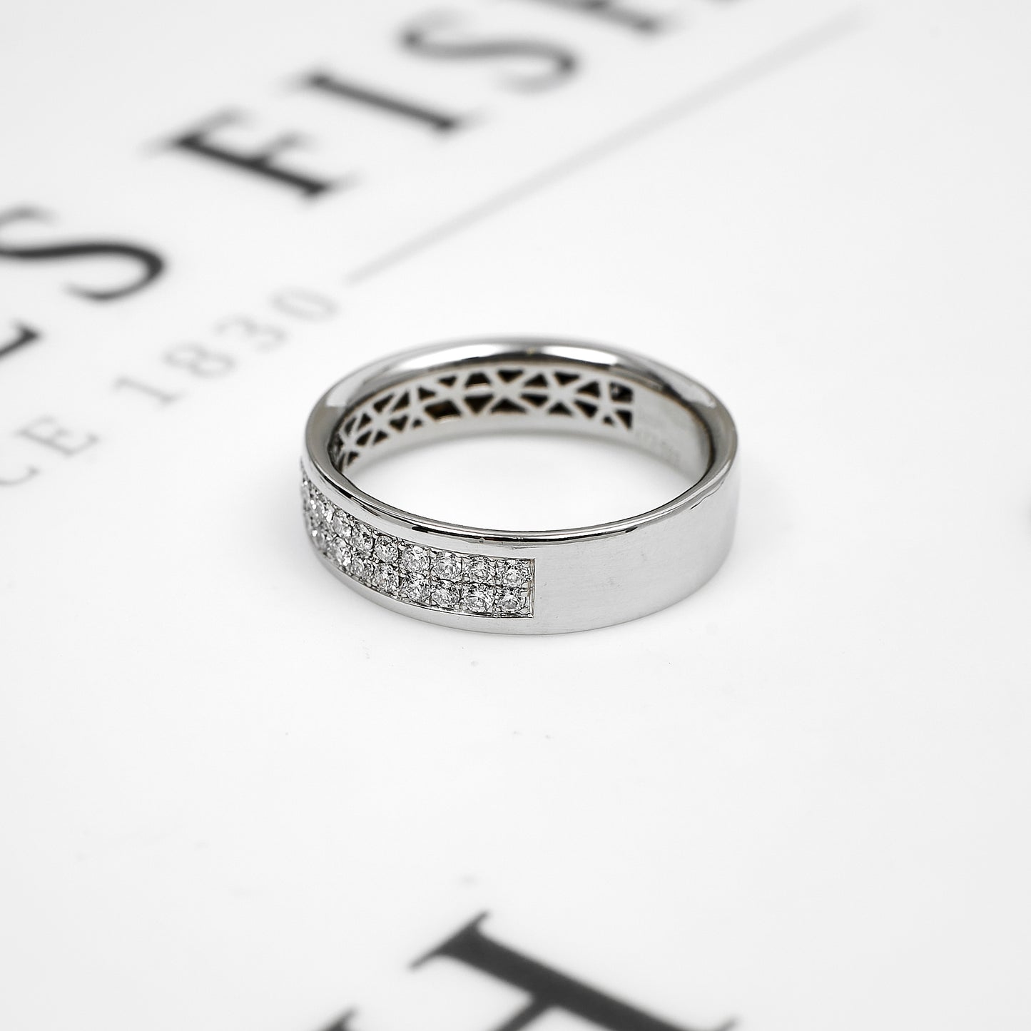 Pre-Owned Platinum & Diamond Band Ring Size R.5