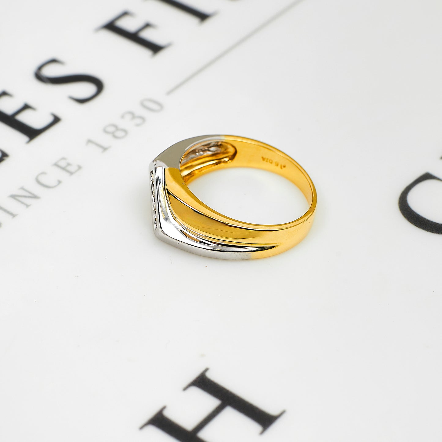 Pre-Owned 9ct Gold 2 Tone Mens Diamond Set Ring Size V
