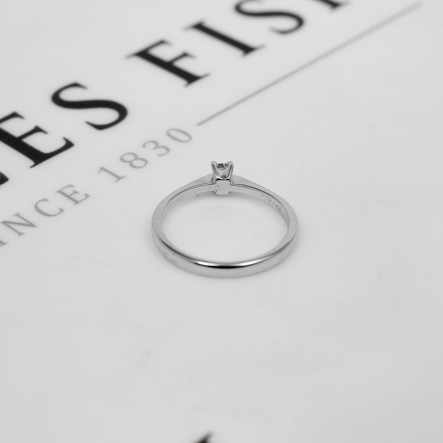 Pre-Owned 9ct White Gold Emerald Cut Diamond Ring Size L