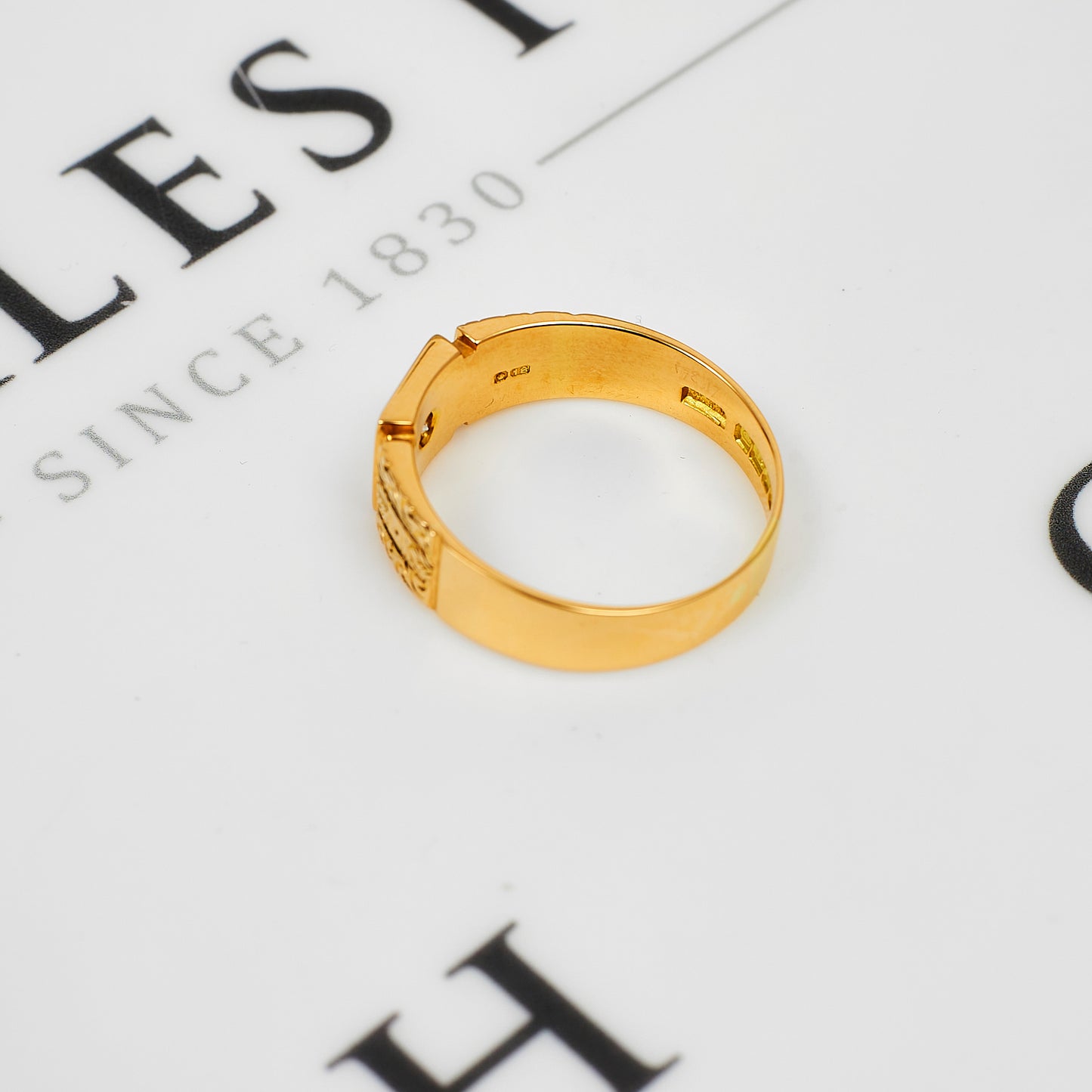 Pre-Owned 9ct Gold 2 Tone Mens Diamond Set Ring Size V