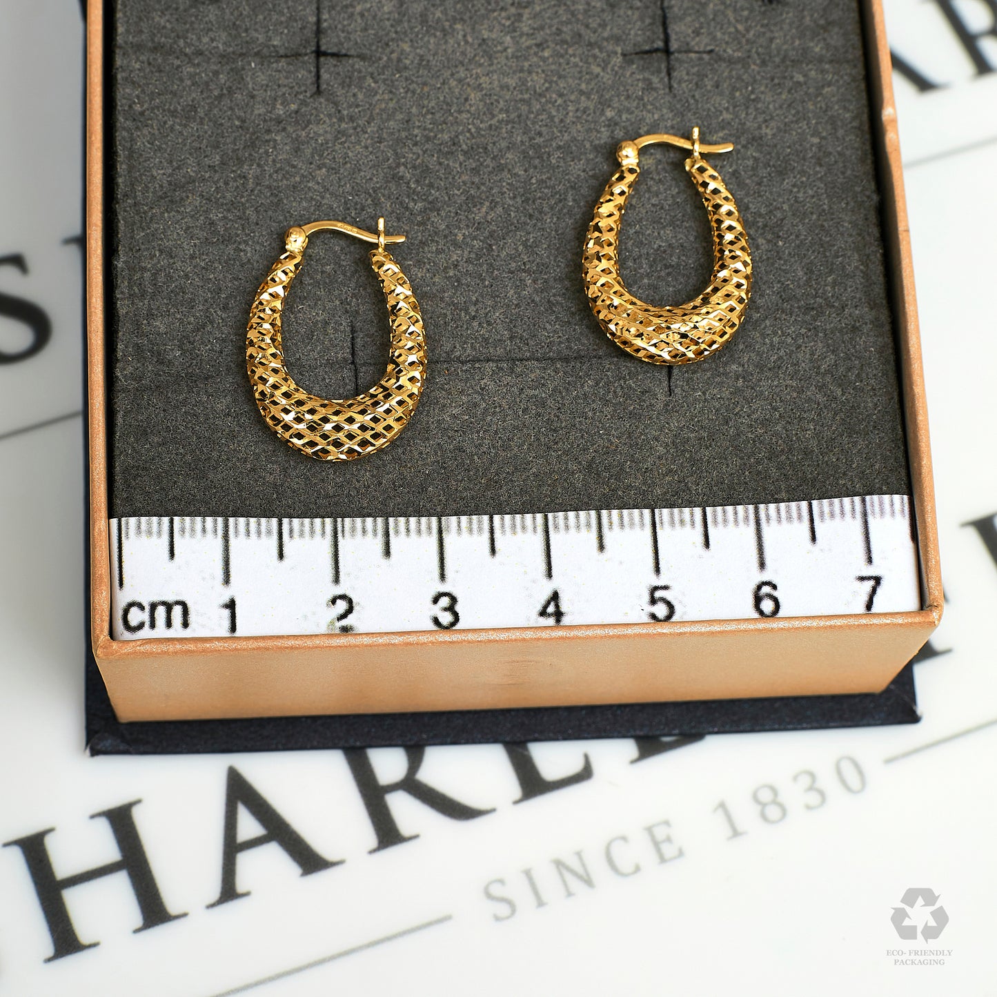 Pre-Owned 9ct Gold Cut Out Oval Creole Earrings