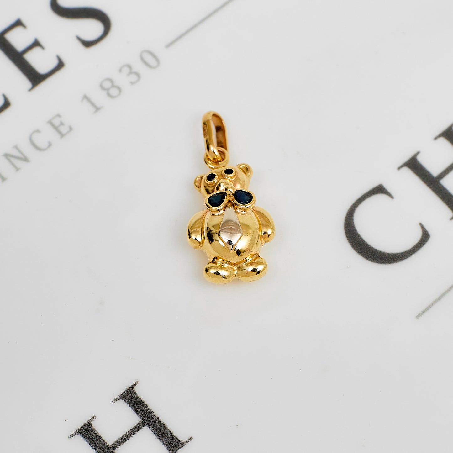 Pre-Owned 9ct Gold & Sapphire Teddy Bear & Bow Pendant