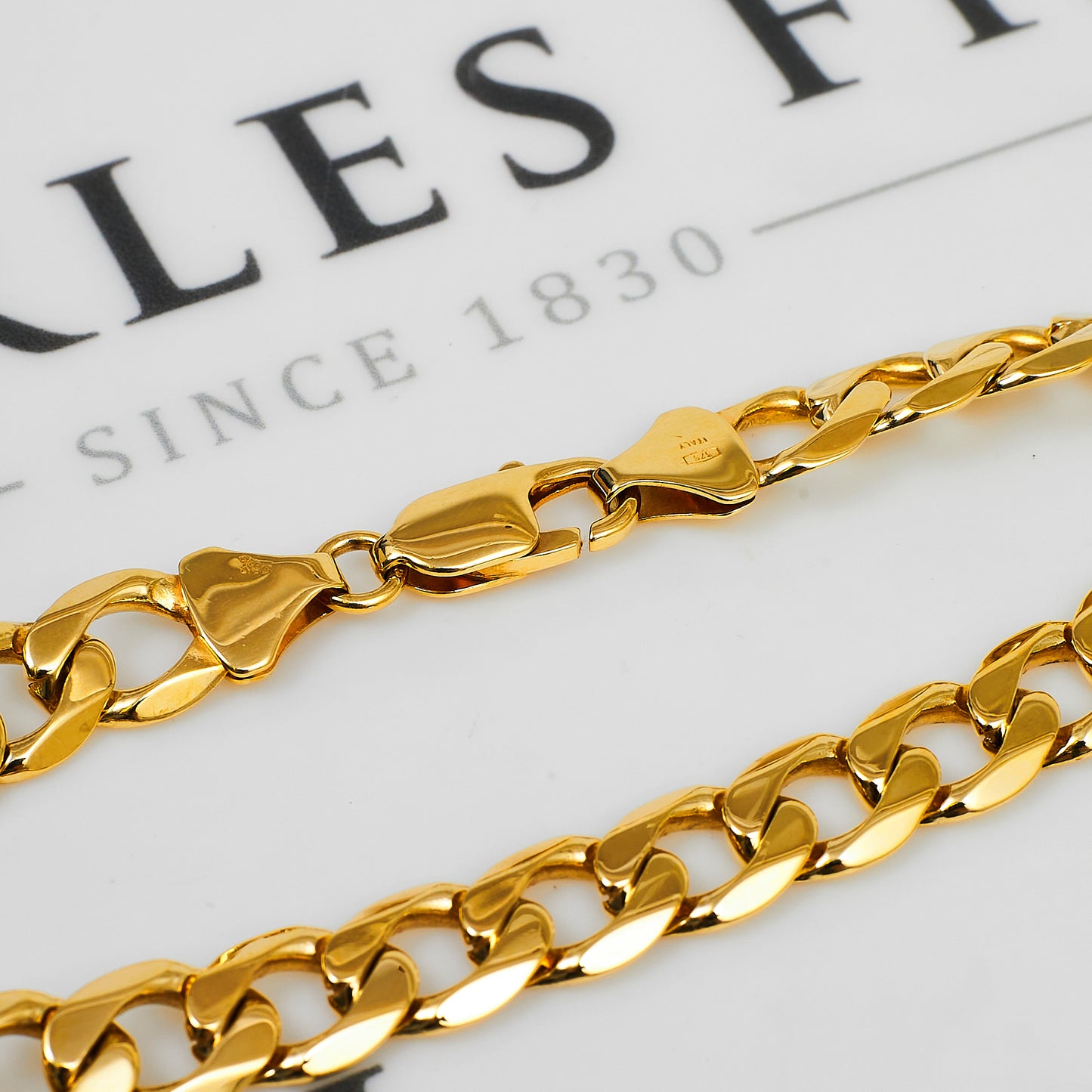 Pre-Owned 9ct Gold Curb Chain Bracelet 9 Inch