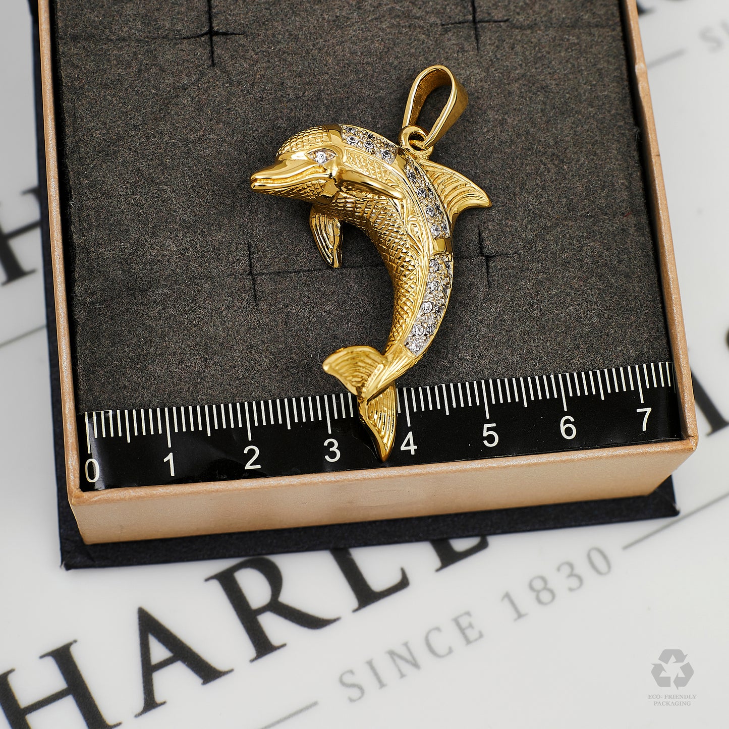 Pre-Owned 9ct Gold CZ Dolphin Pendant