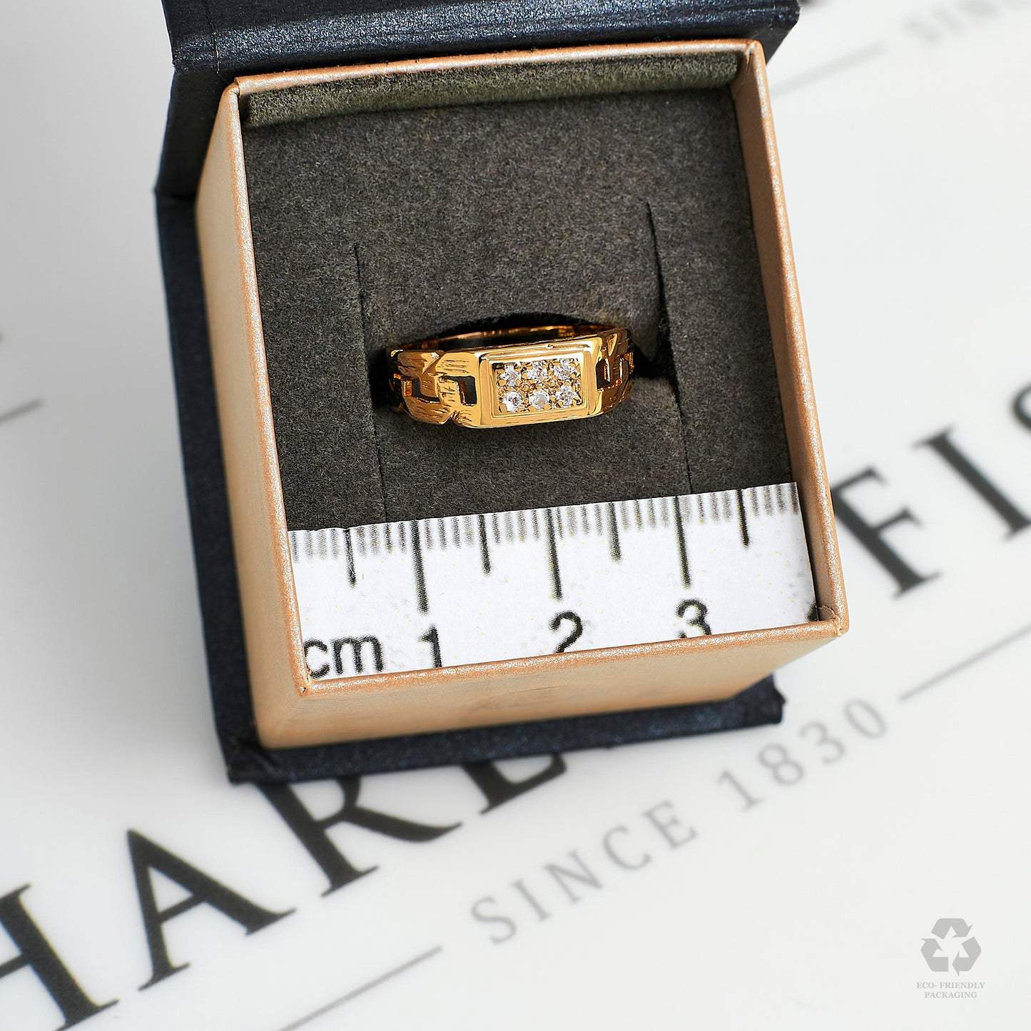 Pre-Owned 9ct Gold & 6 CZ Rectangle Signet Ring Size K