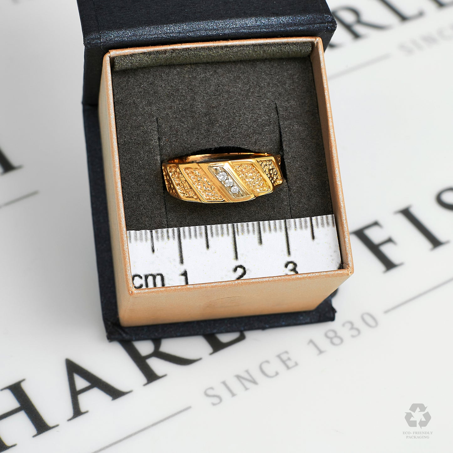 Pre-Owned 9ct Gold Diamond Diagonal Barked Band Ring Size T