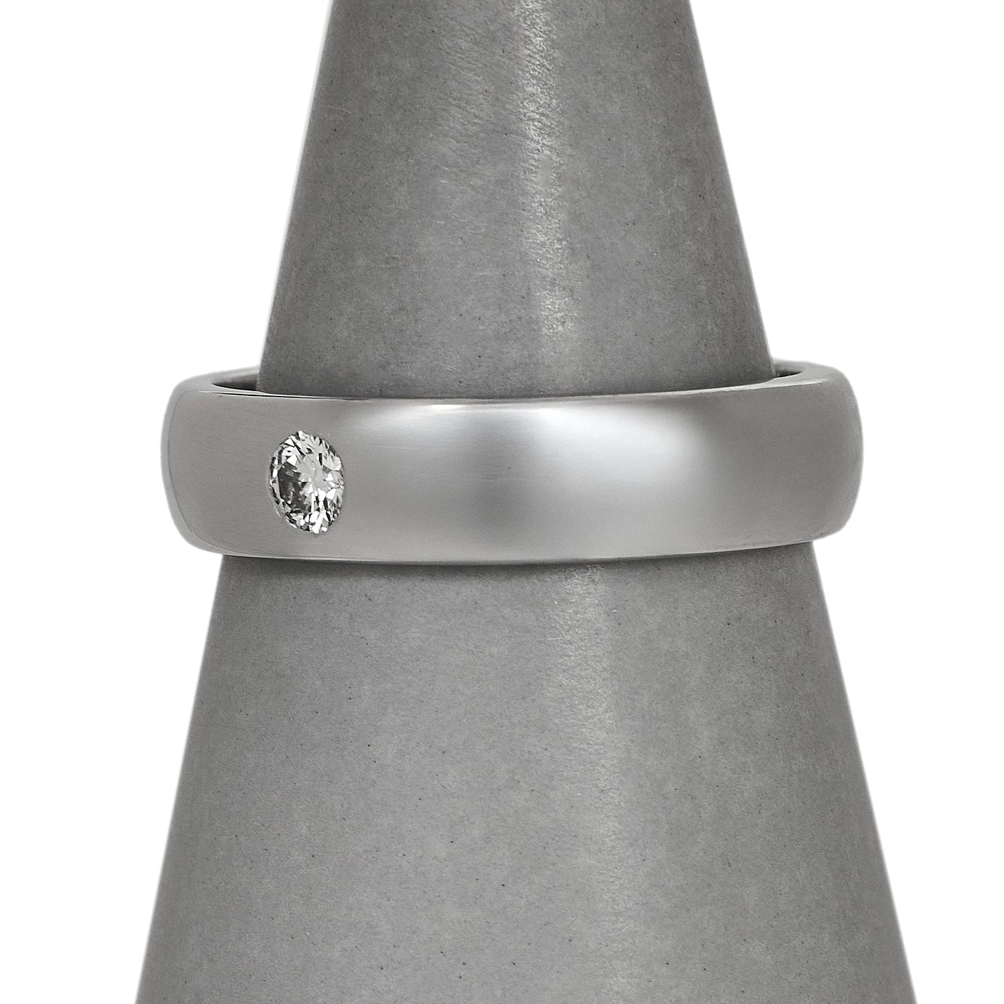 Pre-Owned Mens 18ct White Gold & Diamond Band Ring Size W.5