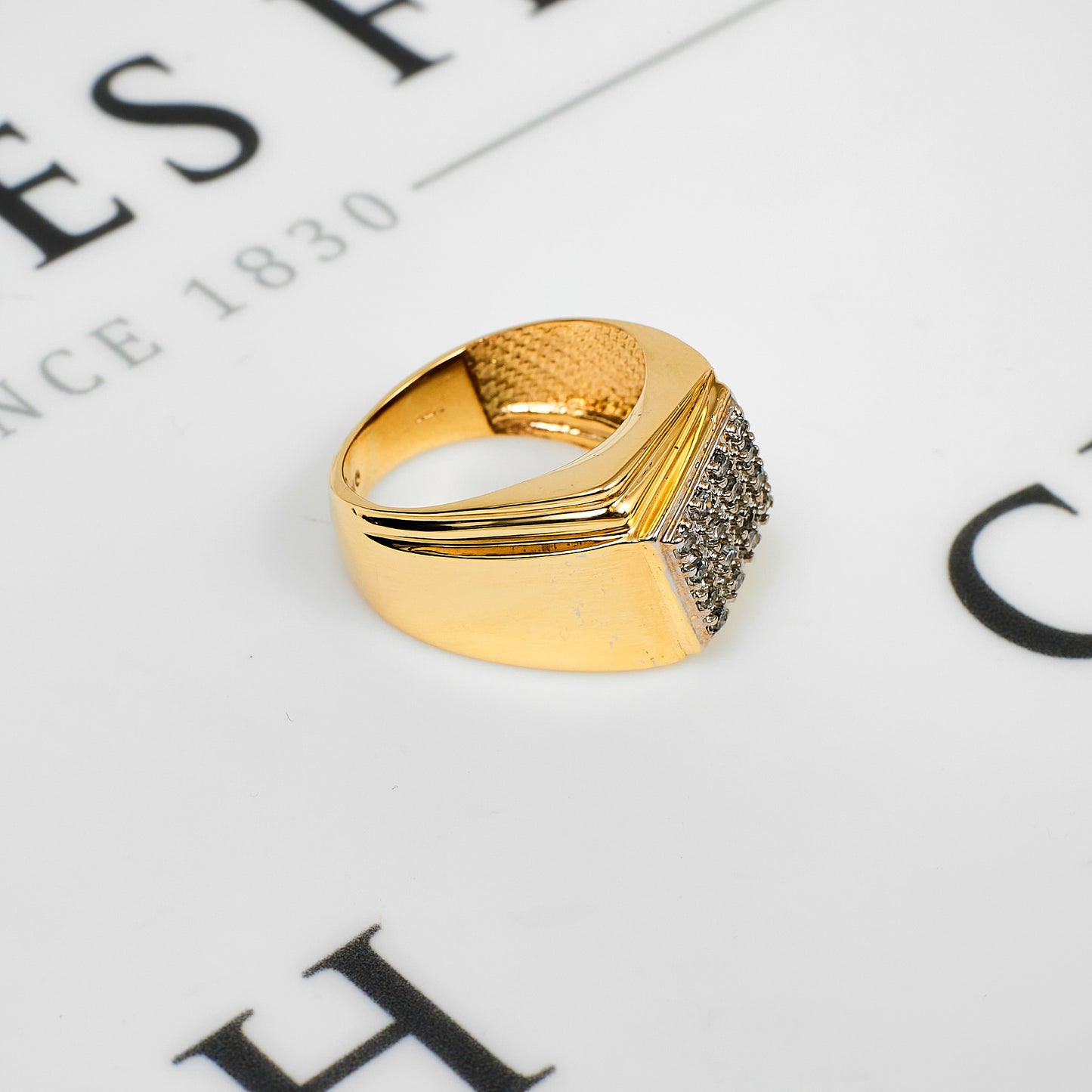 Pre-Owned 9ct Gold 16 Diamond Square Signet Ring Size P