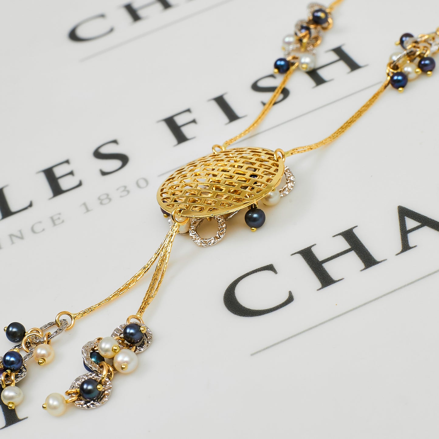 Pre-Owned 14ct Gold Black & White Cultured Pearl Necklace