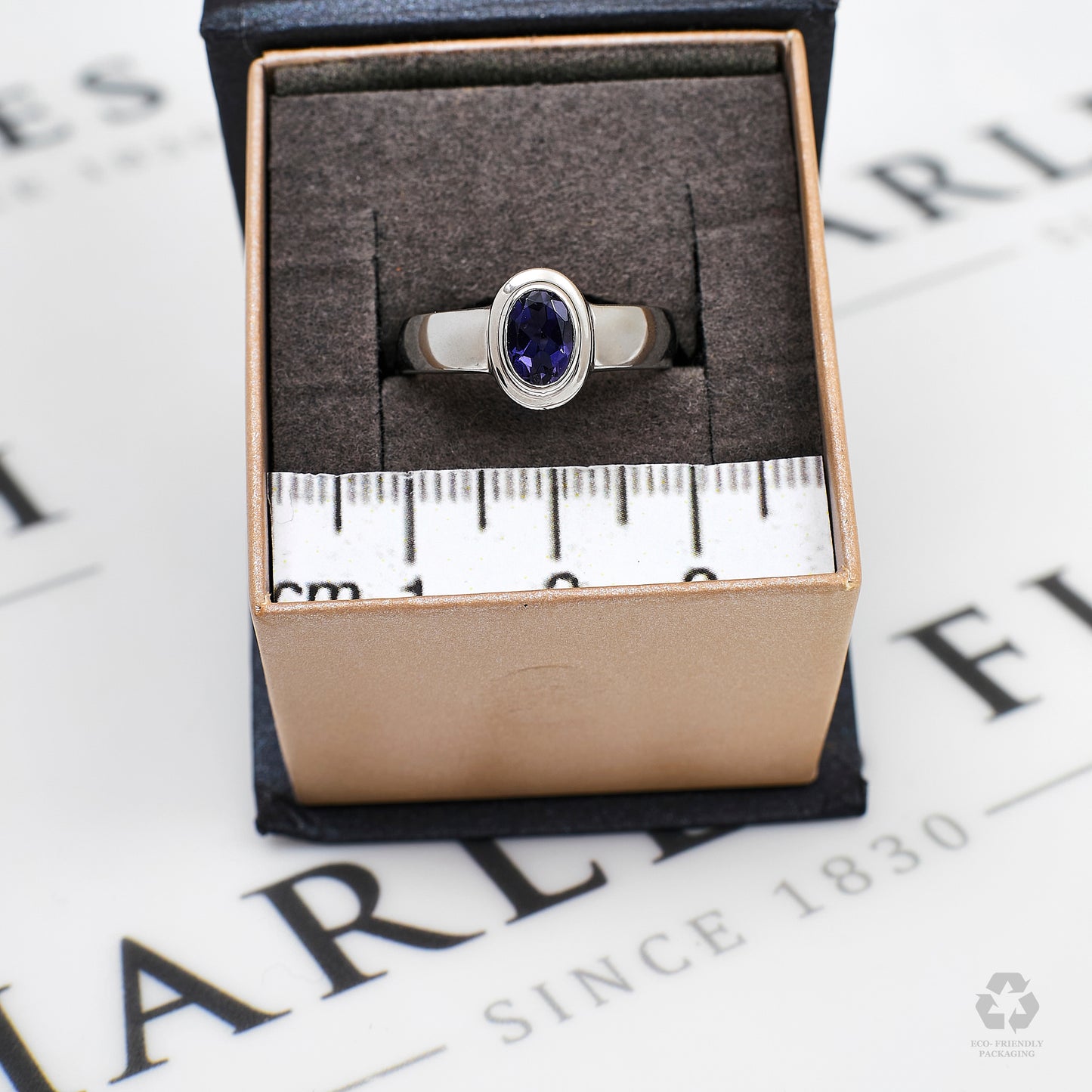 Pre-Owned 9ct White Gold Oval Iolite Ring Size M.5