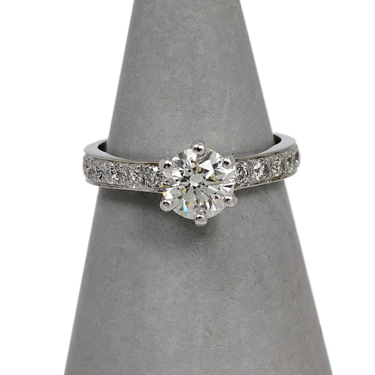 Pre-Owned 18ct White Gold Diamond Ring & Diamond Shoulders