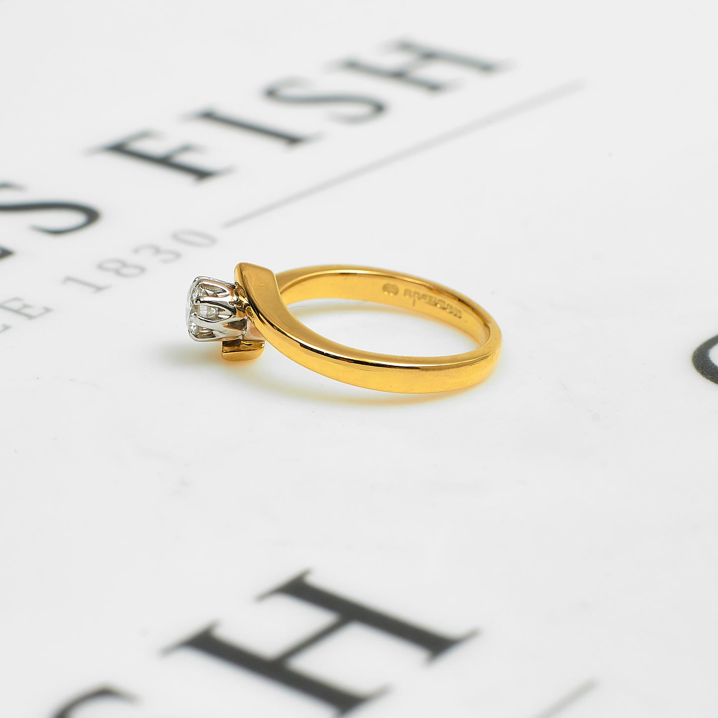 Pre-Owned 18ct Gold Diamond Crossover Ring Size M