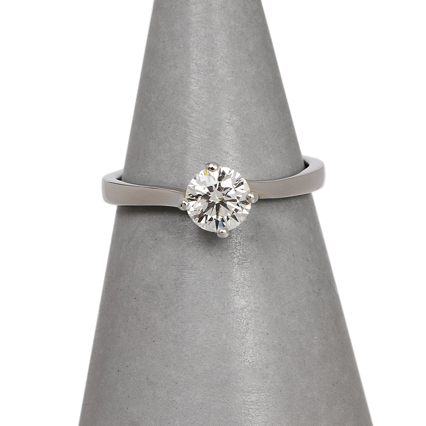 Pre-Owned 18ct White Gold Diamond Solitaire Ring Size I
