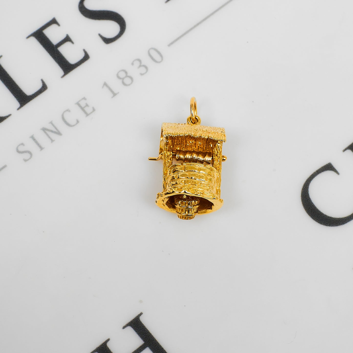 Pre-Owned 9ct Gold Wishing Well Charm