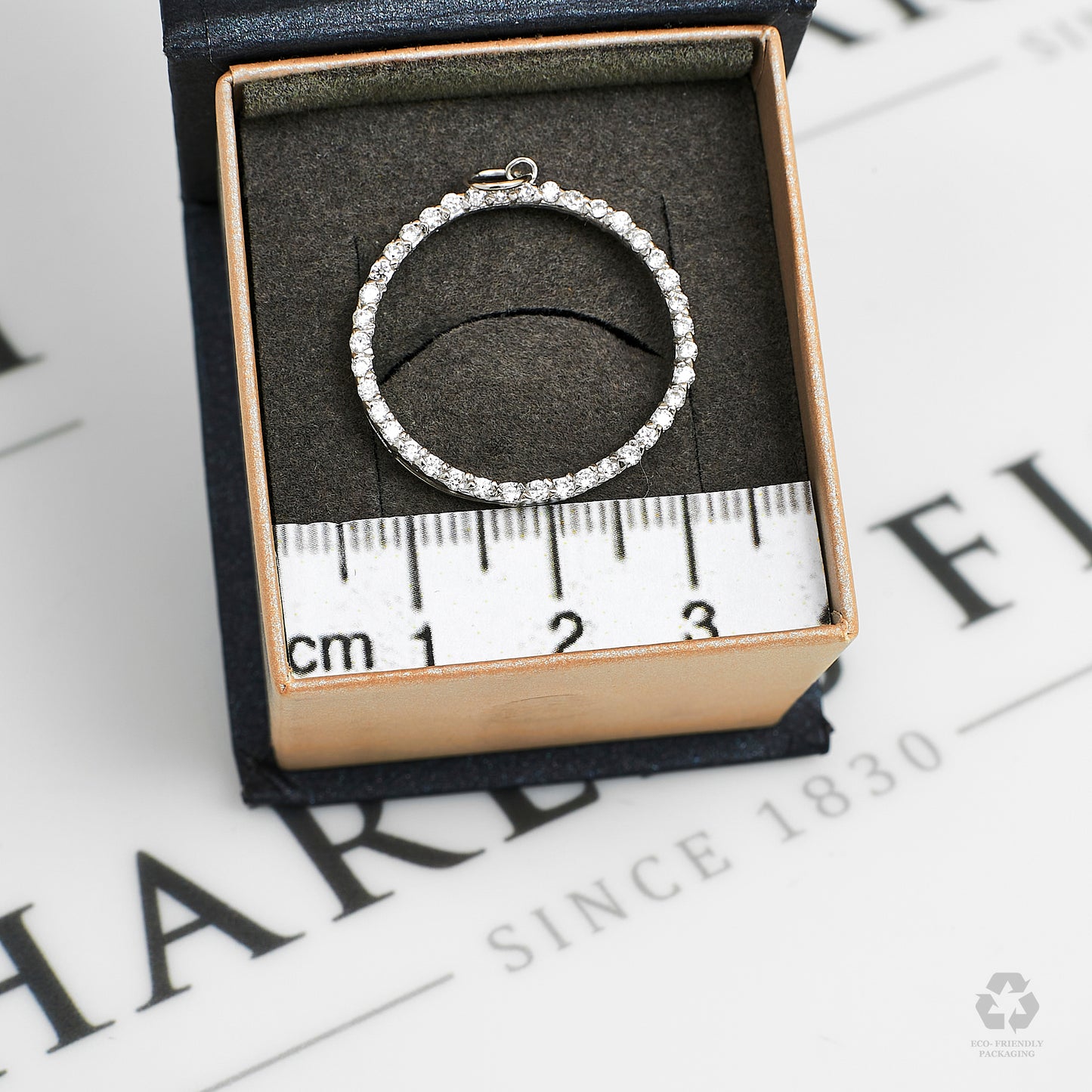 Pre-Owned 14ct White Gold CZ Openwork Circle Pendant