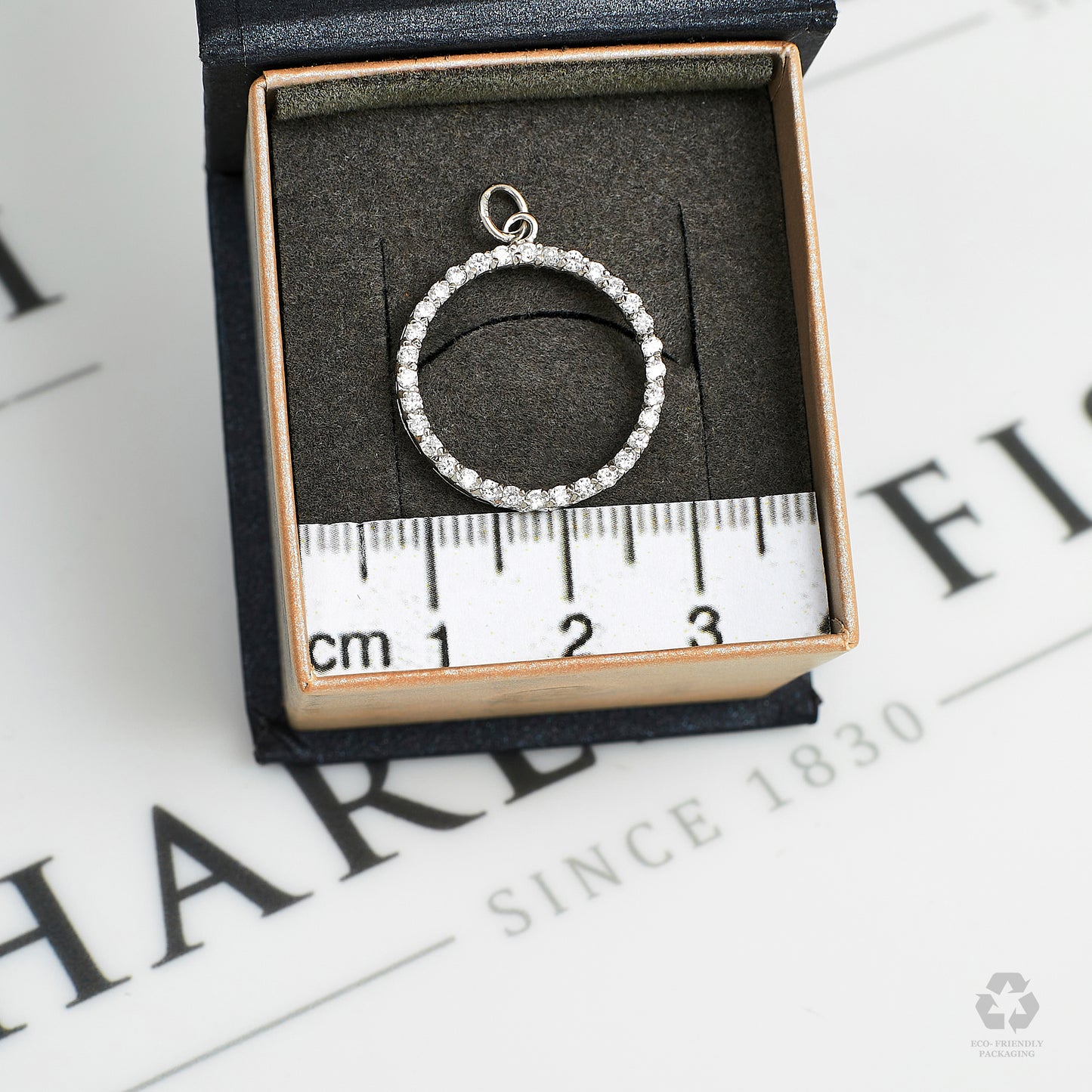 Pre-Owned 14ct White Gold CZ Openwork Circle Pendant