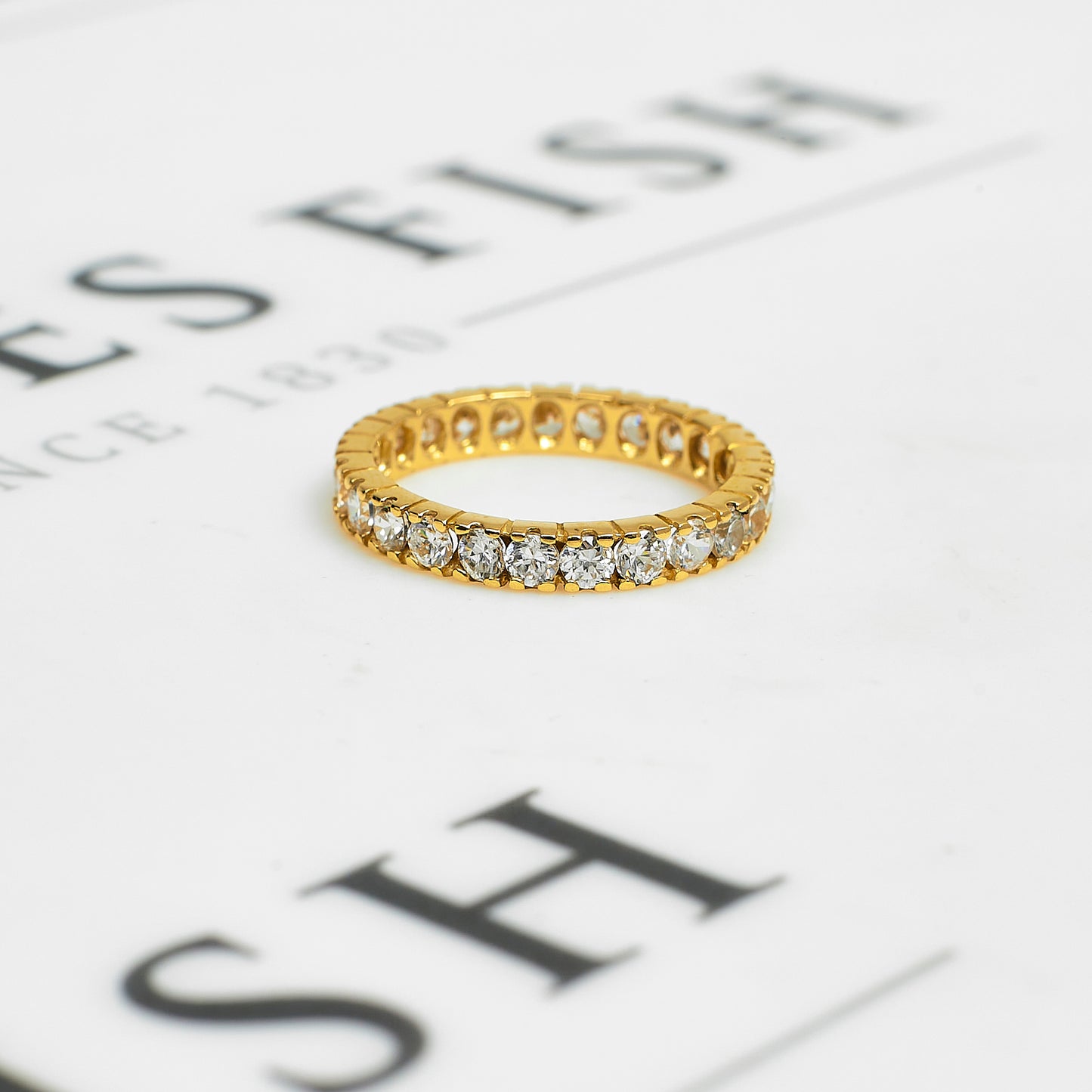 Pre-Owned 14ct Gold CZ Band Ring Size O