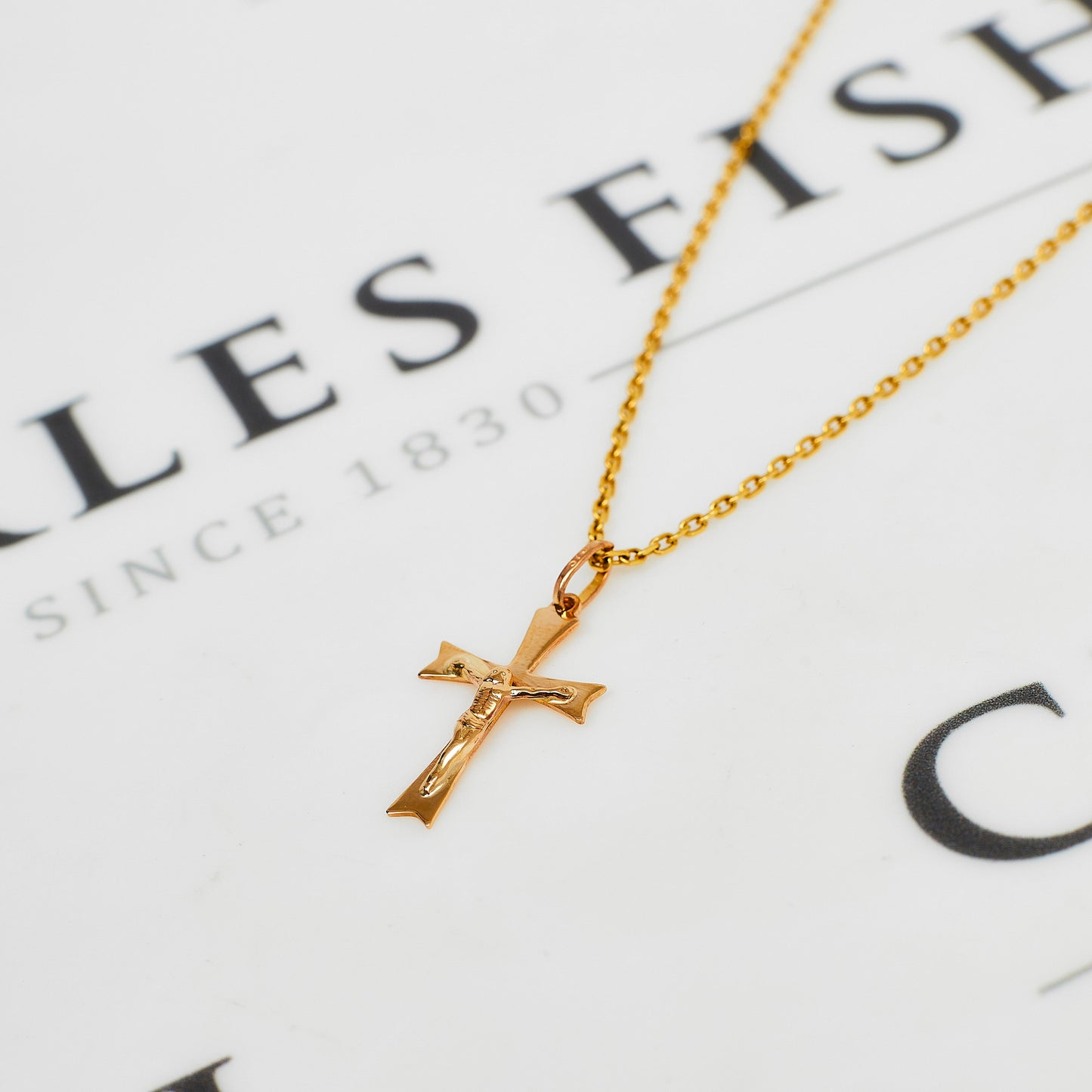 Pre-Owned 9ct Gold Crucifix Pendant