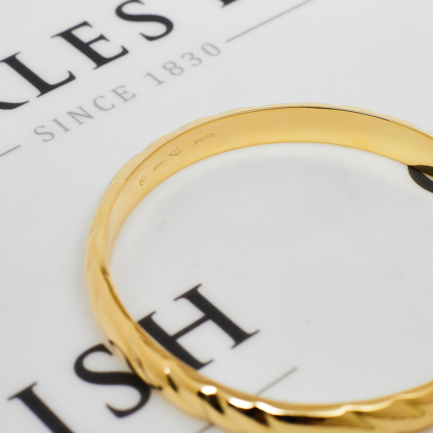 Pre-Owned 14ct Gold Patterned Bangle