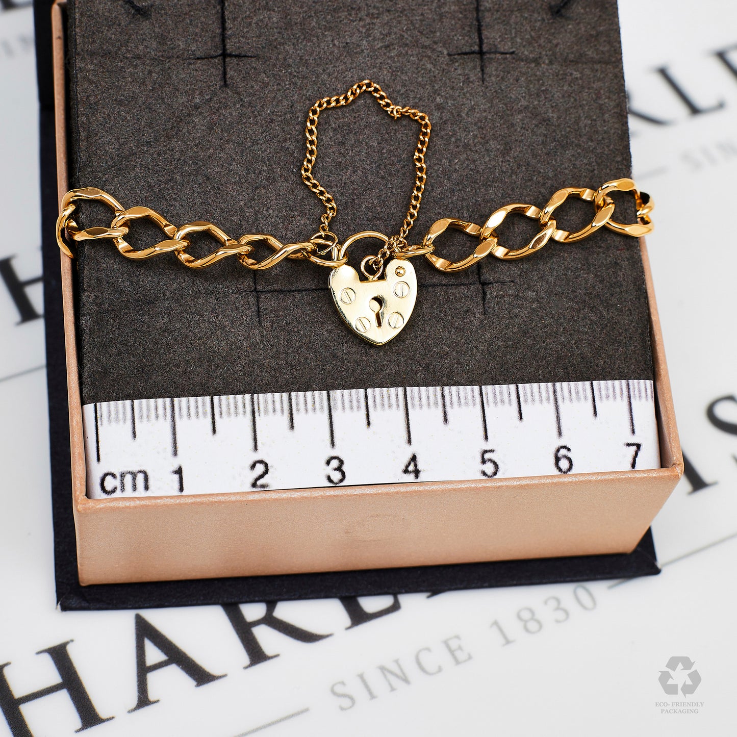 Pre-Owned 9ct Gold Curb Chain Bracelet & Heart Padlock