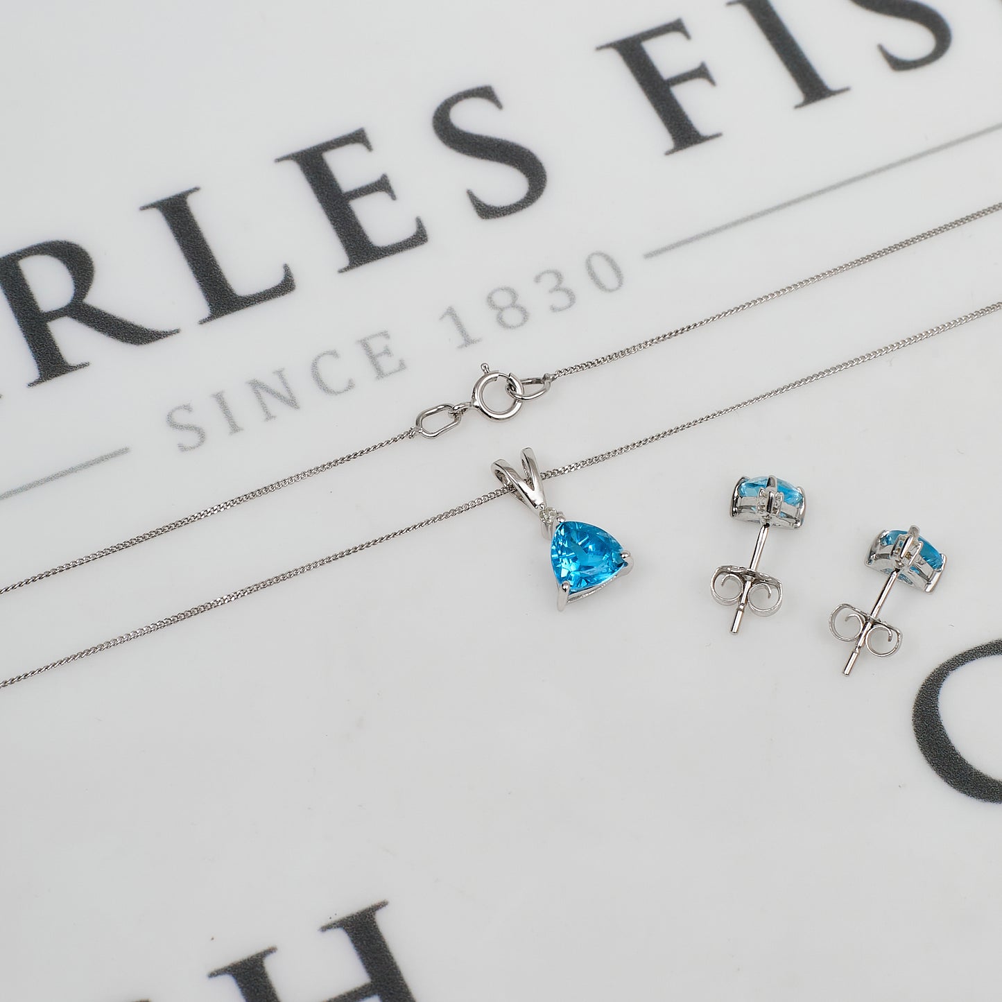 Pre-Owned 9ct White Gold Diamond & Topaz Jewellery SET