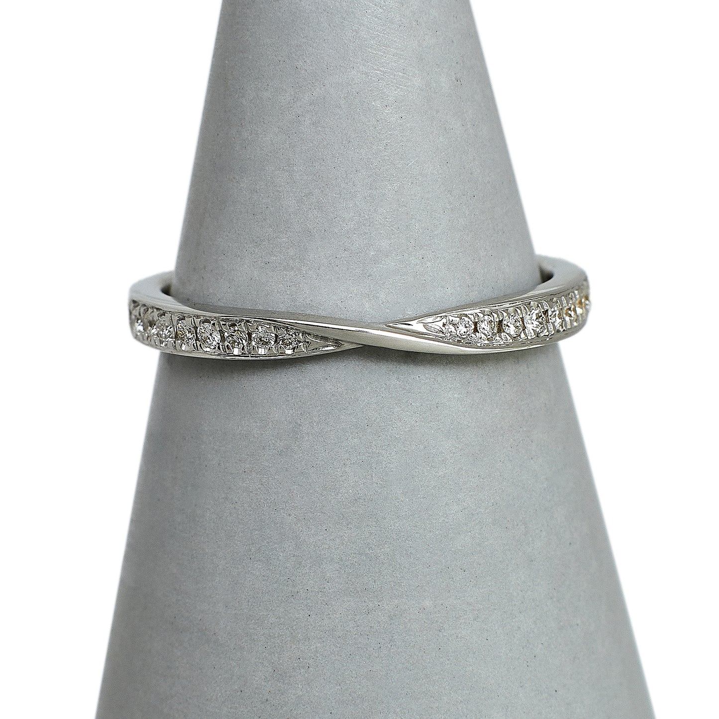 Pre-Owned 18ct White Gold & Diamond Twist Centre Band Ring