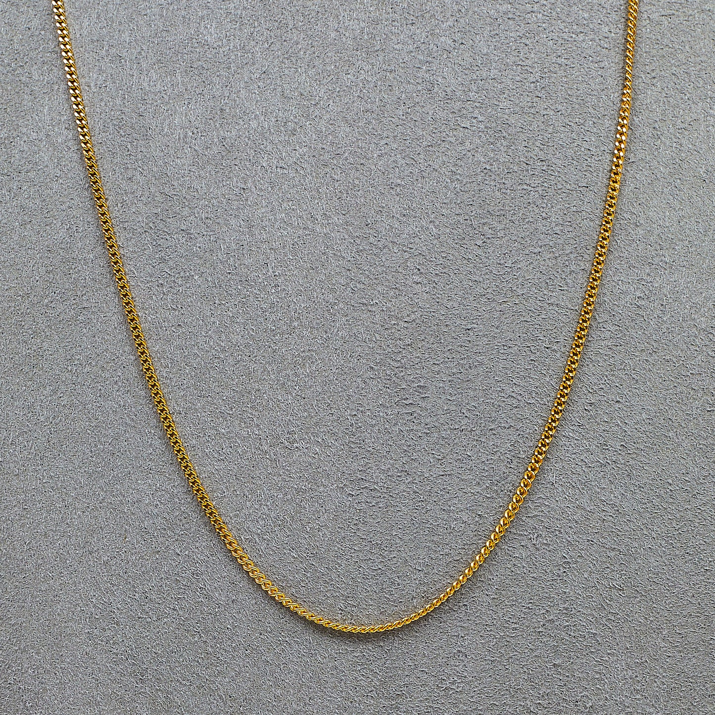 Pre-Owned 9ct Gold Curb Chain Necklace 18 Inch