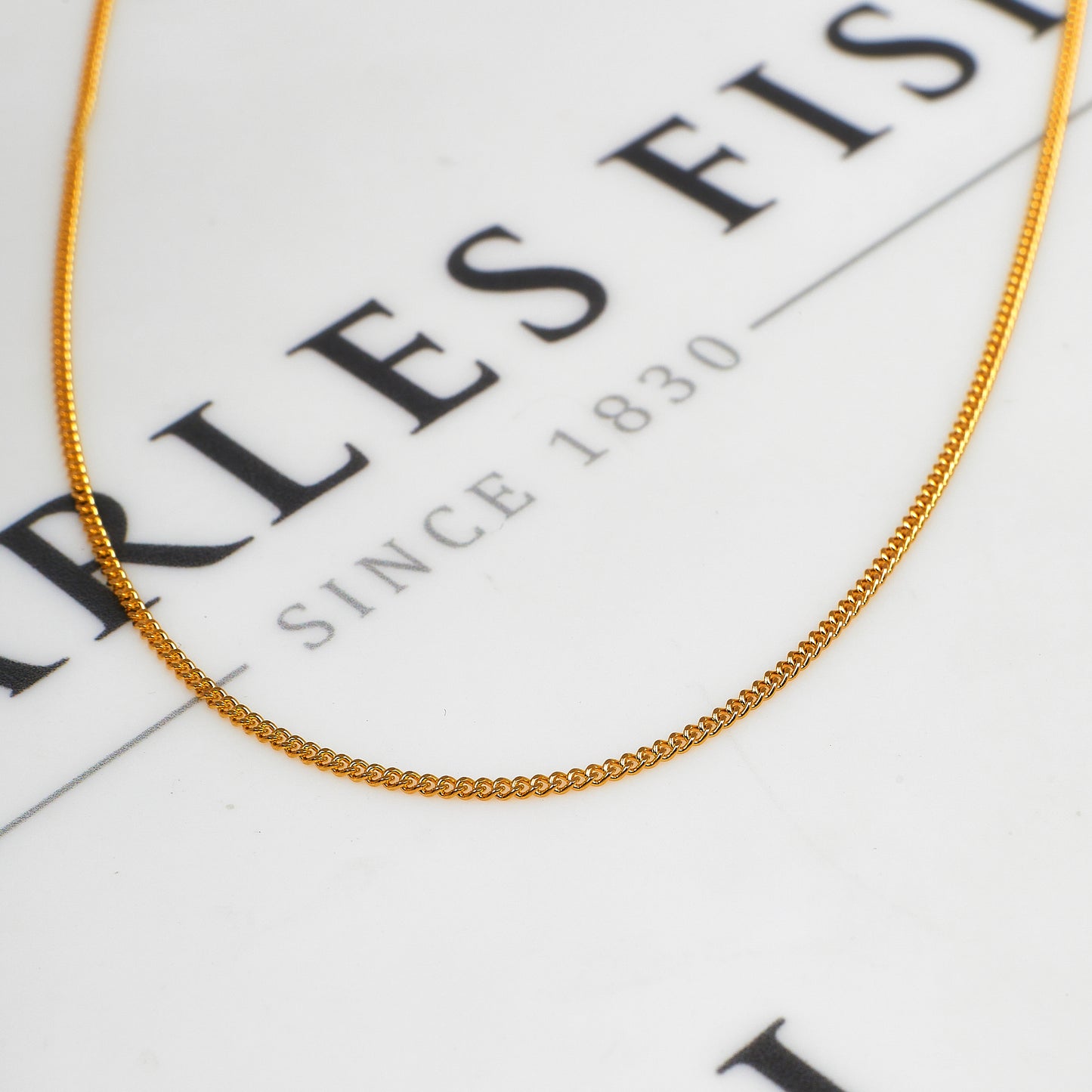 Pre-Owned 9ct Gold Curb Chain Necklace 18 Inch