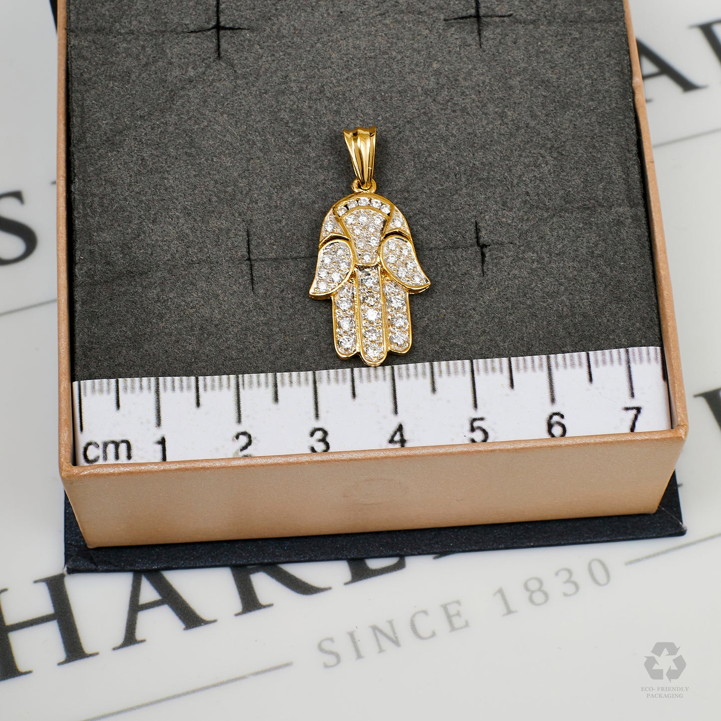 Pre-Owned 18ct Gold CZ Hamsa Pendant