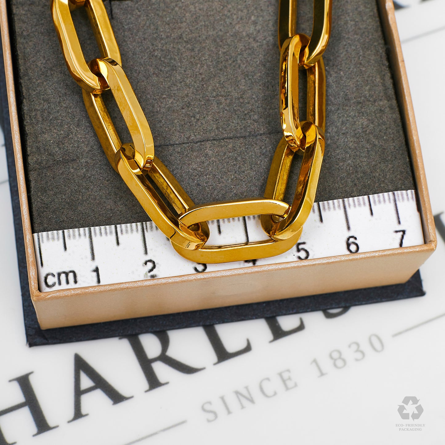 Pre-Owned 18ct Gold Oval link Necklace 20 Inch