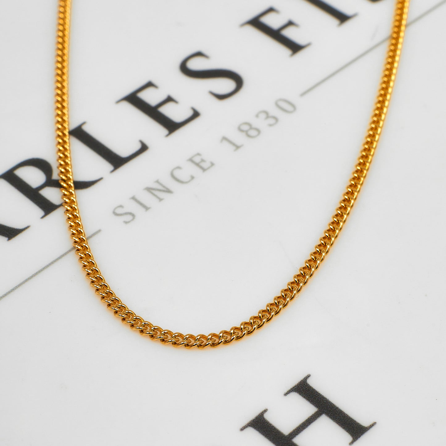 Pre-Owned 9ct Gold Curb Chain Necklace 24 Inch