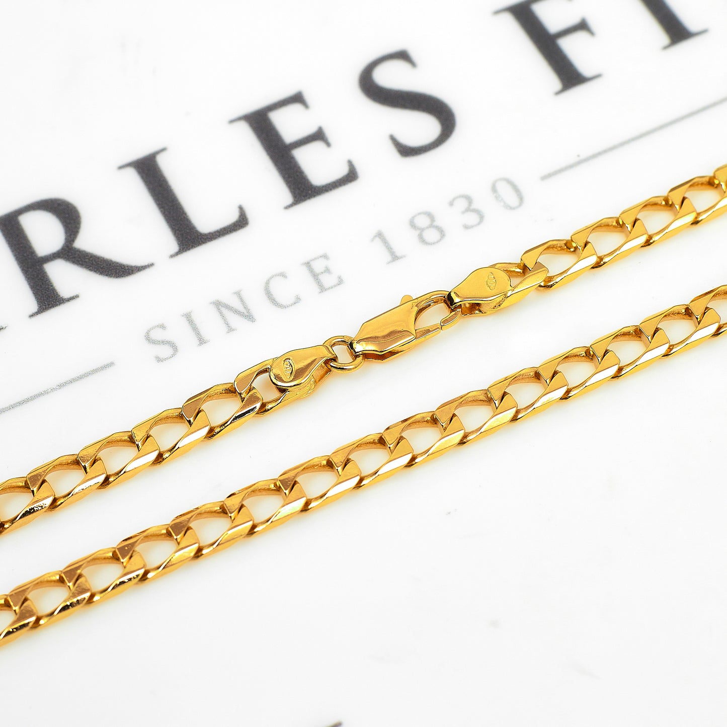 Pre-Owned 18ct Gold Curb Chain Necklace 17 Inch
