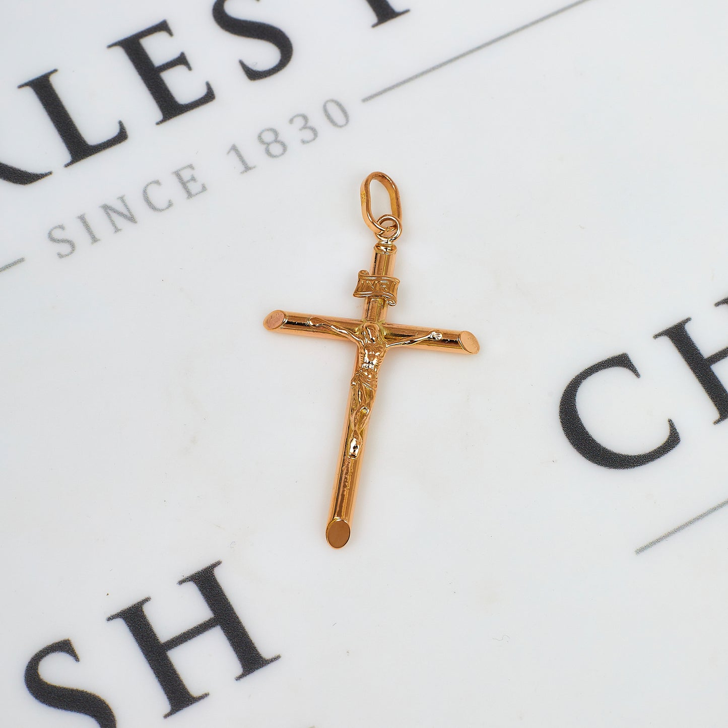 Pre-Owned 9ct Gold Crucifix Pendant