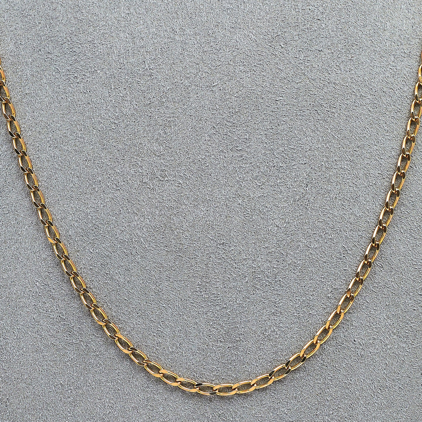 Pre-Owned 9ct Gold Curb Chain Necklace 22 Inch