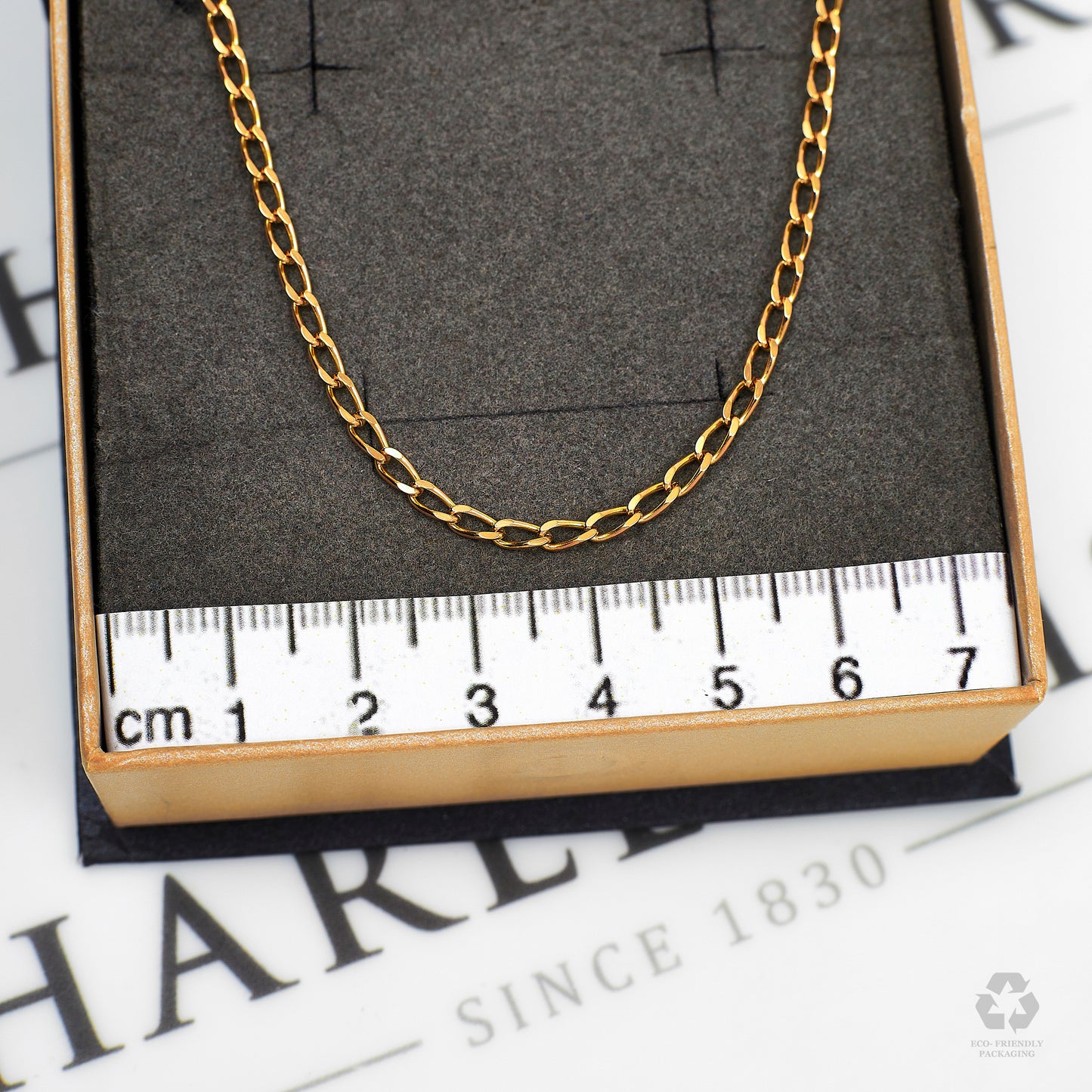 Pre-Owned 9ct Gold Curb Chain Necklace 22 Inch