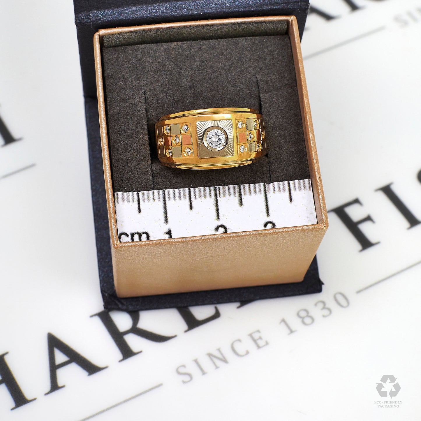 Pre-Owned 18ct Gold CZ Ring & CZ Sides Size Q