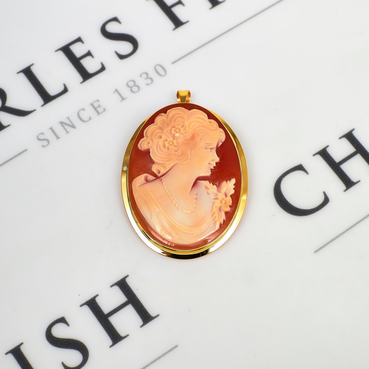 Pre-Owned 9ct Gold Oval Cameo Brooch