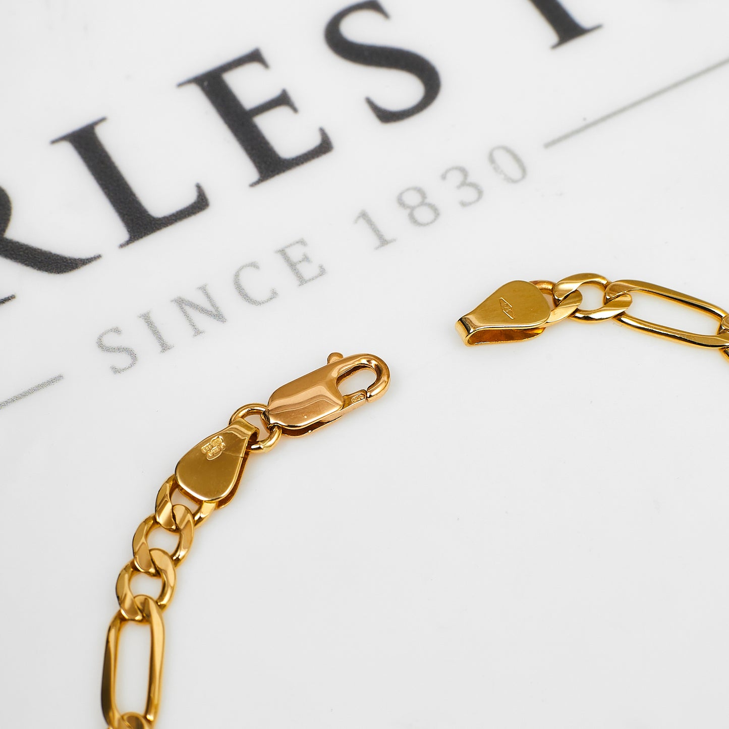 Pre-Owned 9ct Gold Figaro Chain Bracelet 7.5 Inch