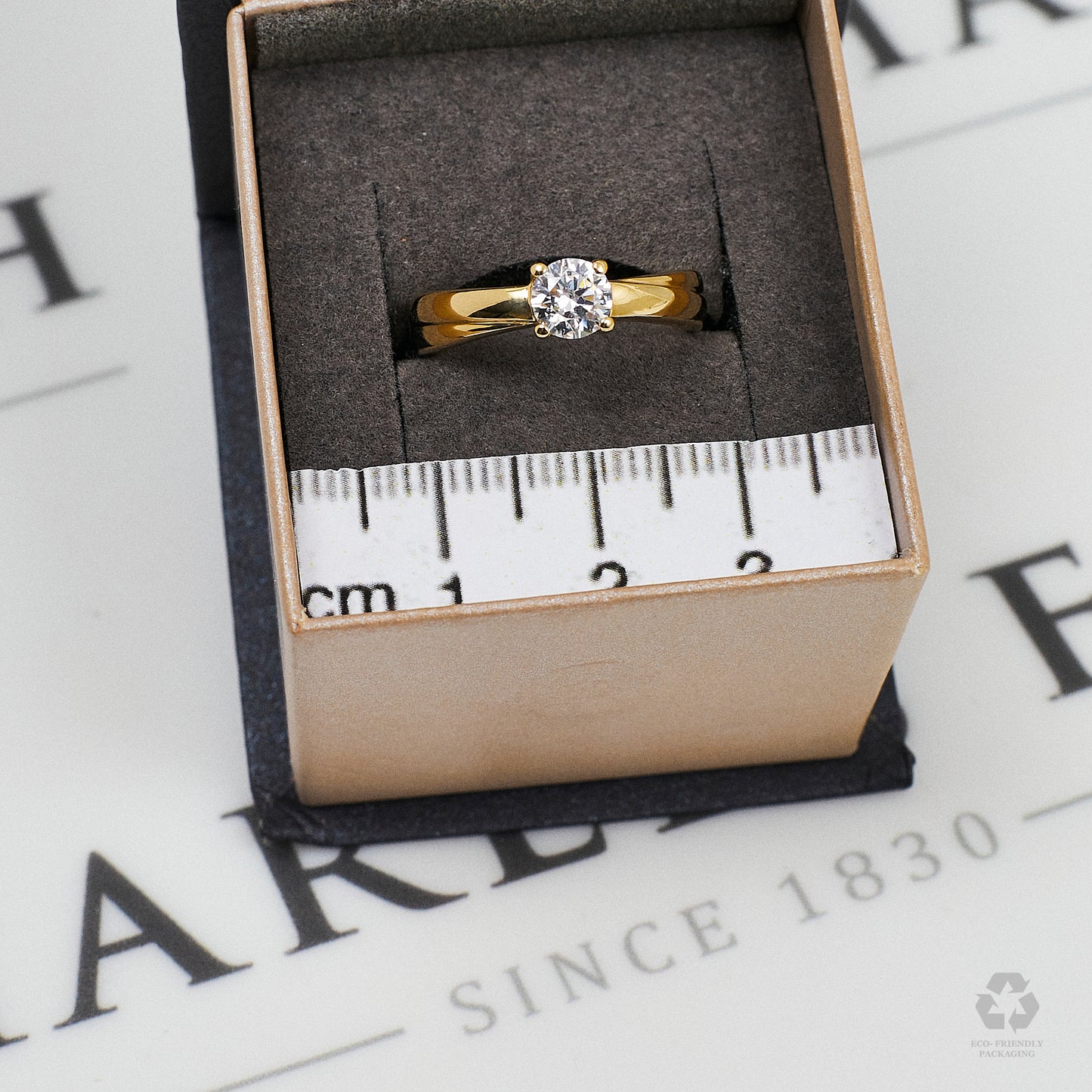 Pre-Owned 9ct Gold CZ Dress Ring Size M