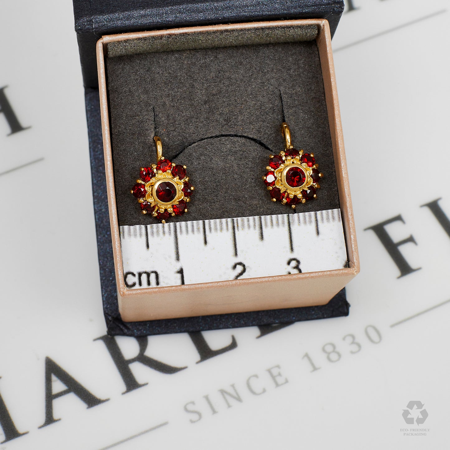 Pre-Owned 18ct Gold Garnet Cluster Earrings