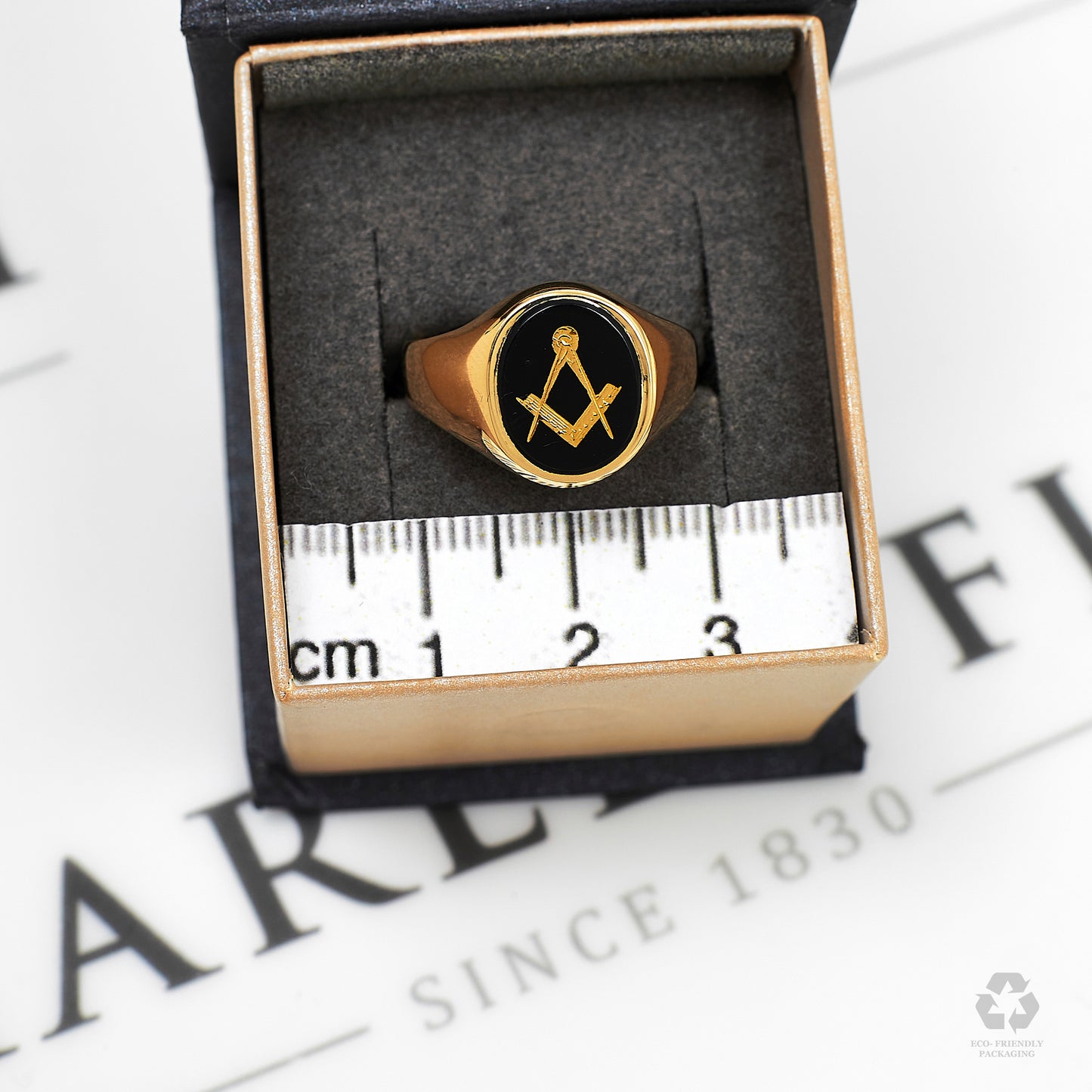 Pre-Owned 9ct Gold Masonic Square & Compass Onyx Signet Ring