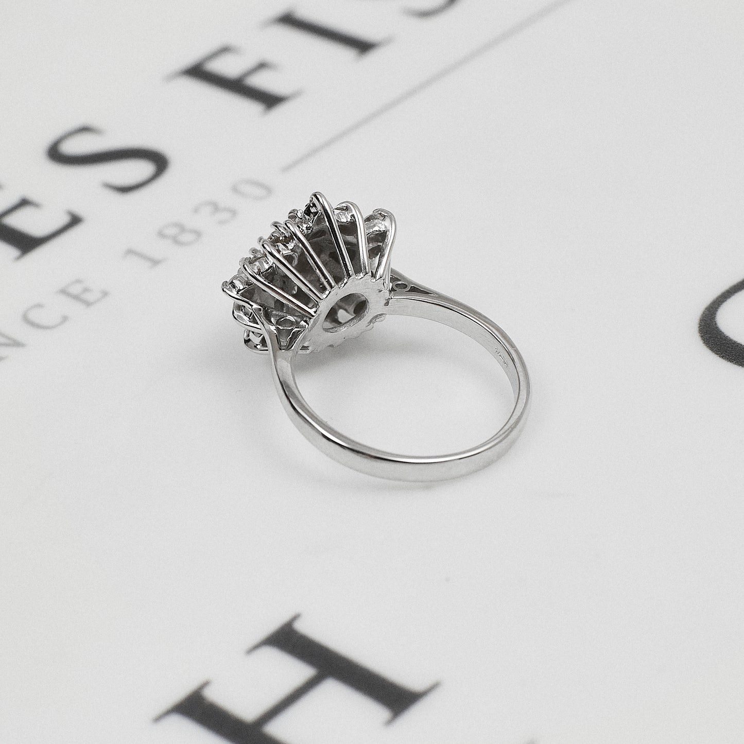 Pre-Owned 18ct White Gold Diamond Cluster Ring Size N