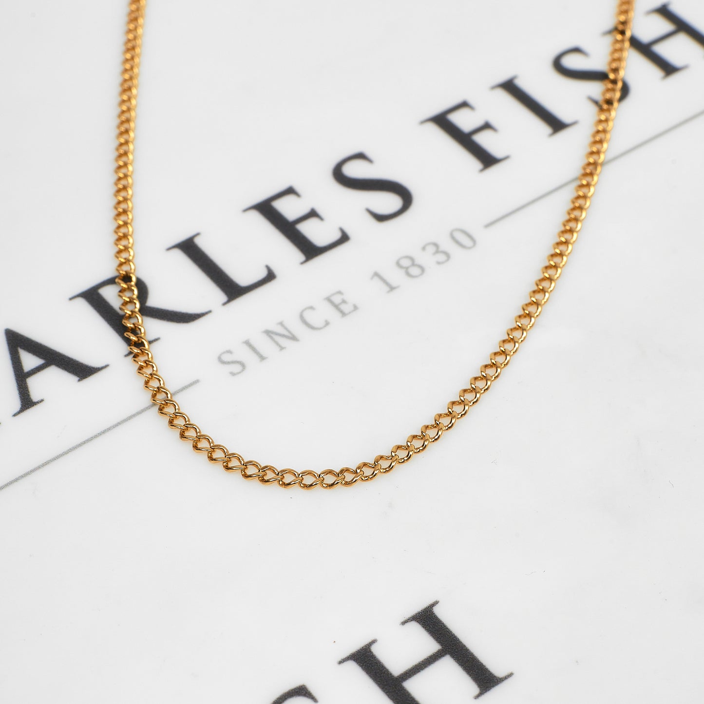 Pre-Owned 9ct Gold Curb Chain Necklace 24 Inch