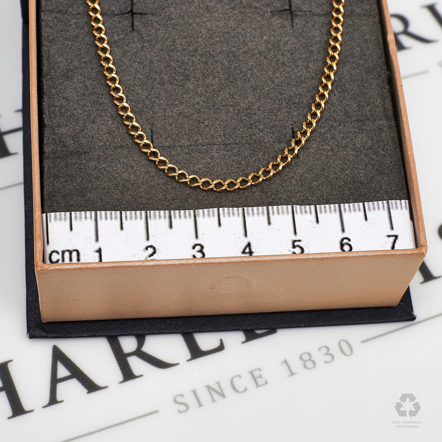 Pre-Owned 9ct Gold Curb Chain Necklace 24 Inch