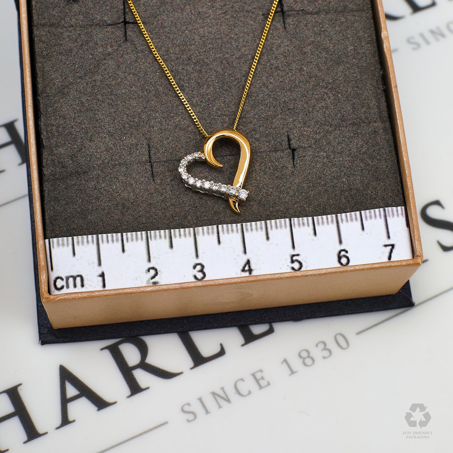 Pre-Owned 9ct Gold CZ Heart Pendant Necklace 18 Inch