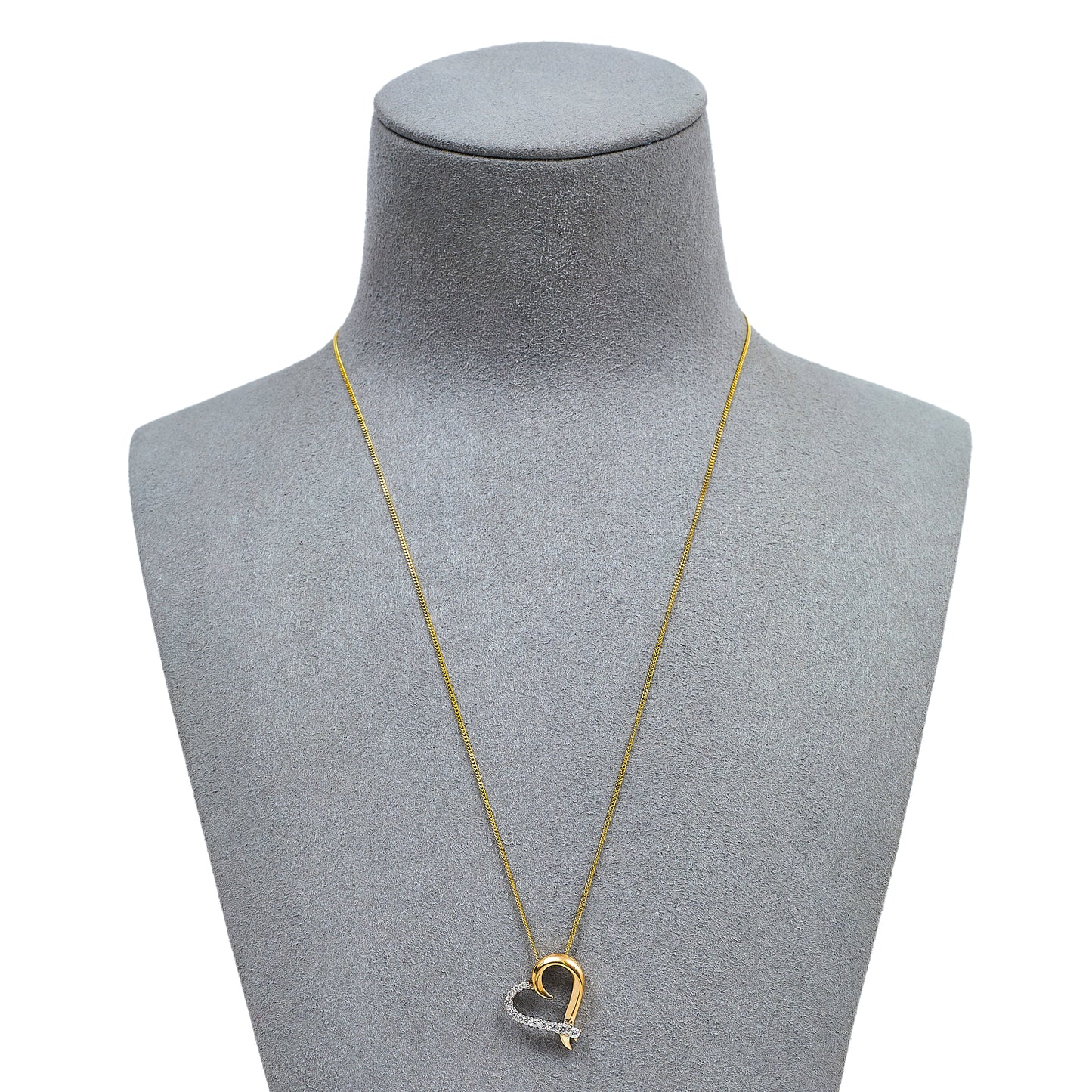 Pre-Owned 9ct Gold CZ Heart Pendant Necklace 18 Inch